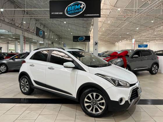 HYUNDAI HB20X 1.6 16V PREMIUM FLEX 4P AUTOMÁTICO HYUNDAI HB20X 1.6 16V PREMIUM FLEX 4P AUTOMÁTICO